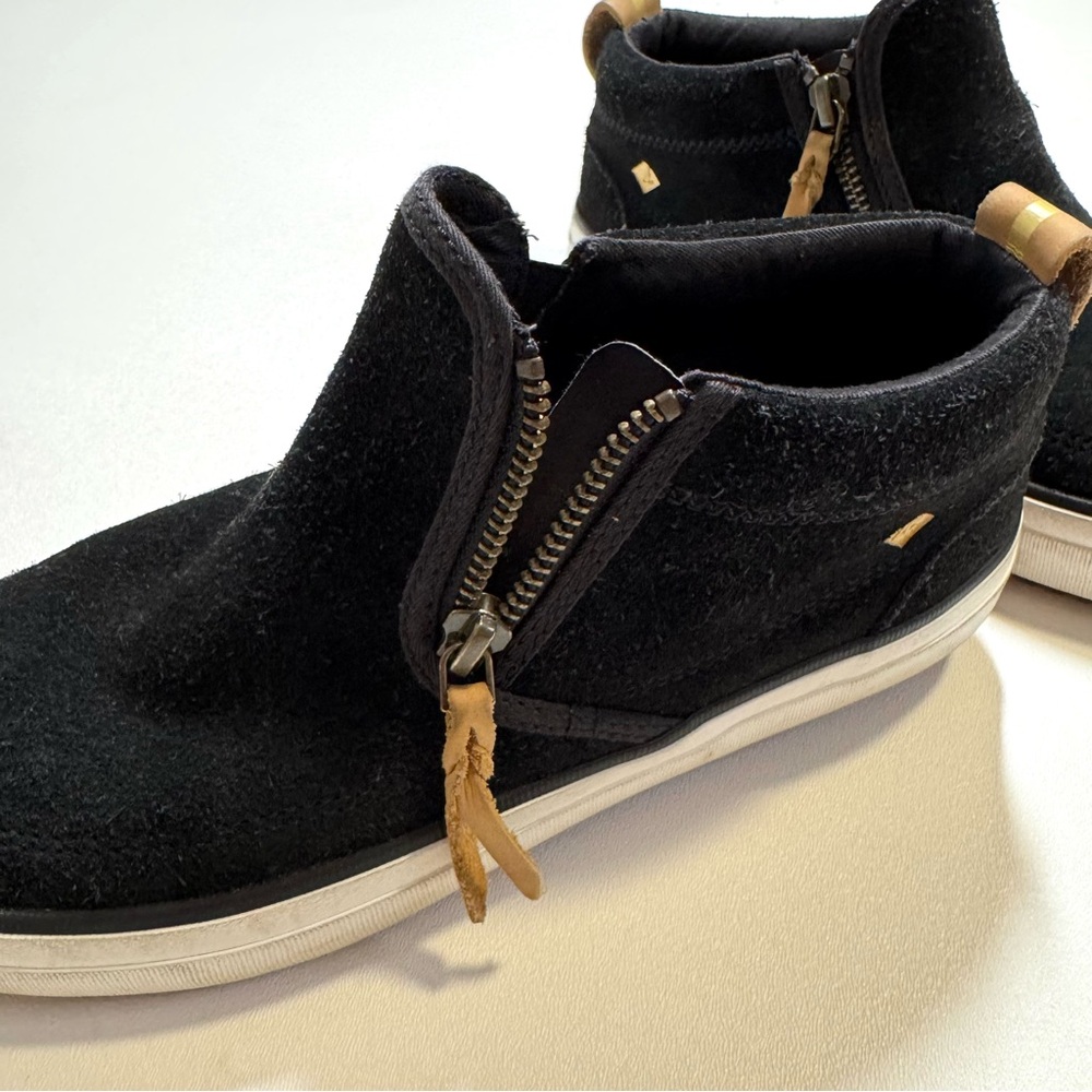 Sperry Black Suede High Top Ankle Zip Lug Casual Shoe Chukka Sneaker Women’s 7.5 - Picture 9 of 10
